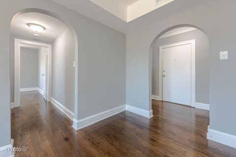 Tiny photo for 5148 N Monitor Avenue #301, Chicago, IL 60630 (MLS # 12517757)