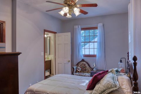 Tiny photo for 267 BRIAN Avenue, Murphysboro, IL 62966 (MLS # EB459329)