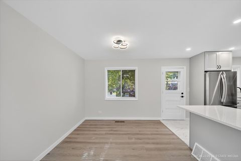 Tiny photo for 2211 Birchwood Parkway, Woodridge, IL 60517 (MLS # 12508958)