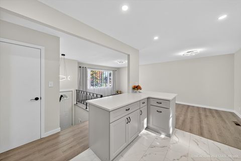 Tiny photo for 2211 Birchwood Parkway, Woodridge, IL 60517 (MLS # 12508958)