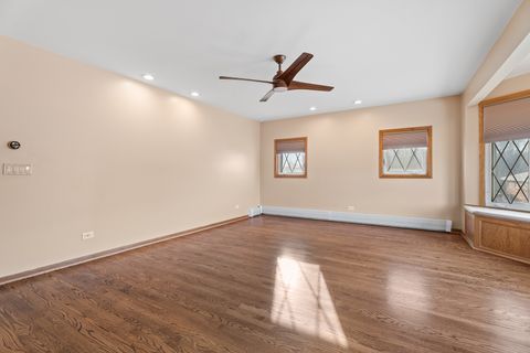 Tiny photo for 6013 N Emerson Street, Rosemont, IL 60018 (MLS # 12544999)