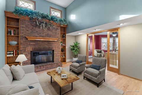 Tiny photo for 6013 N Emerson Street, Rosemont, IL 60018 (MLS # 12544999)