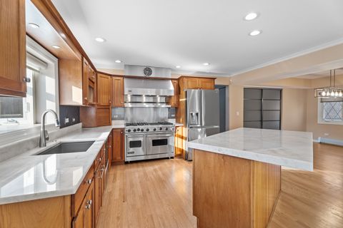 Tiny photo for 6013 N Emerson Street, Rosemont, IL 60018 (MLS # 12544999)