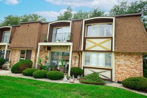 Tiny photo for 12750 Carriage Lane #F2, Crestwood, IL 60418 (MLS # 12460149)