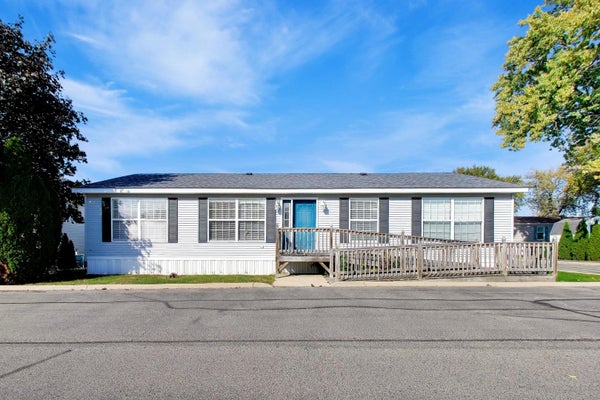 315 3RD ST, NORTHFIELD, IL 60093 - Image 9b1d12357e9d030a8c3d3ce77d260c3a/2247404310