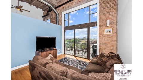 Tiny photo for 2545 S Dearborn Street #608, Chicago, IL 60616 (MLS # 12755533)
