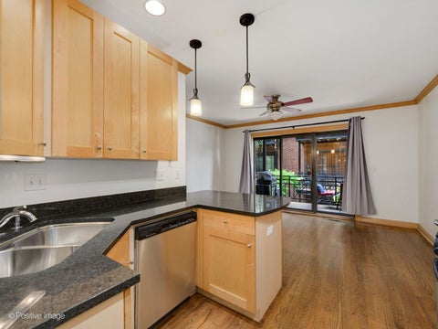 Tiny photo for 1151 W Grace Street #1S, Chicago, IL 60613 (MLS # 12729965)