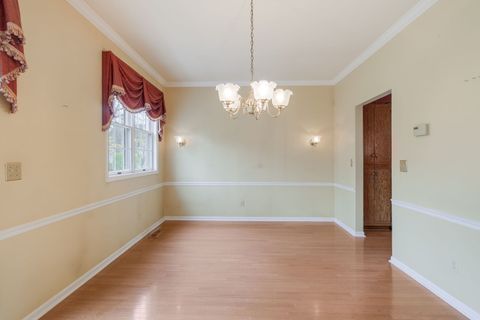 Tiny photo for 2104 Foxfield Road, St. Charles, IL 60174 (MLS # 12611824)