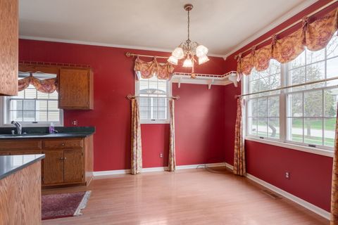 Tiny photo for 2104 Foxfield Road, St. Charles, IL 60174 (MLS # 12611824)