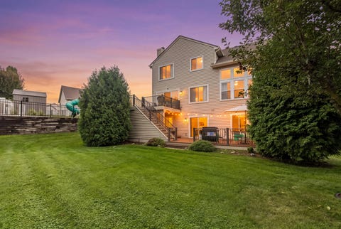 Tiny photo for 1211 N Lancaster Circle N, South Elgin, IL 60177 (MLS # 12731736)