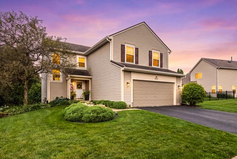 Tiny photo for 1211 N Lancaster Circle N, South Elgin, IL 60177 (MLS # 12731736)