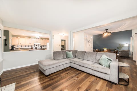 Tiny photo for 1211 N Lancaster Circle N, South Elgin, IL 60177 (MLS # 12731736)