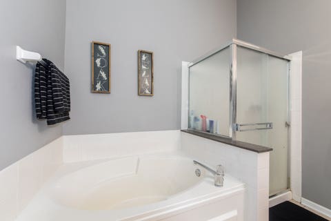 Tiny photo for 1211 N Lancaster Circle N, South Elgin, IL 60177 (MLS # 12731736)