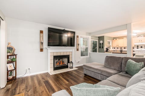 Tiny photo for 1211 N Lancaster Circle N, South Elgin, IL 60177 (MLS # 12731736)