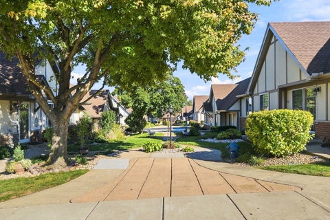 Tiny photo for 1684 Willow Circle Drive #1684, Crest Hill, IL 60403 (MLS # 12784871)