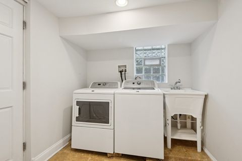 Tiny photo for 1619 W Bryn Mawr Avenue, Chicago, IL 60660 (MLS # 12581198)