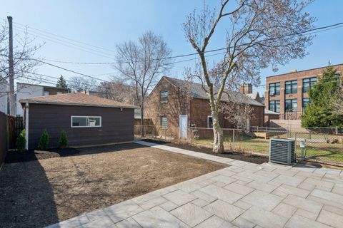 Tiny photo for 1619 W Bryn Mawr Avenue, Chicago, IL 60660 (MLS # 12581198)