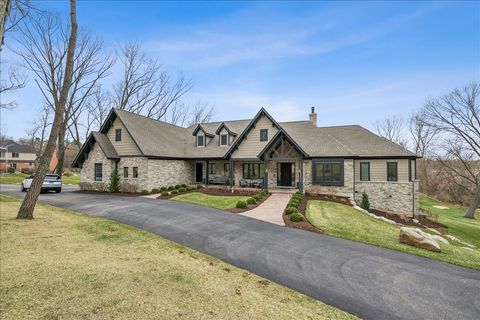 Photo of 3873 Carlisle Drive, Crystal Lake, IL 60012 (MLS # 12607683)