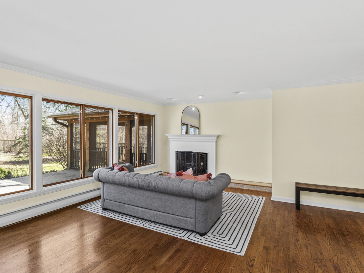 833 E Glenwood Road