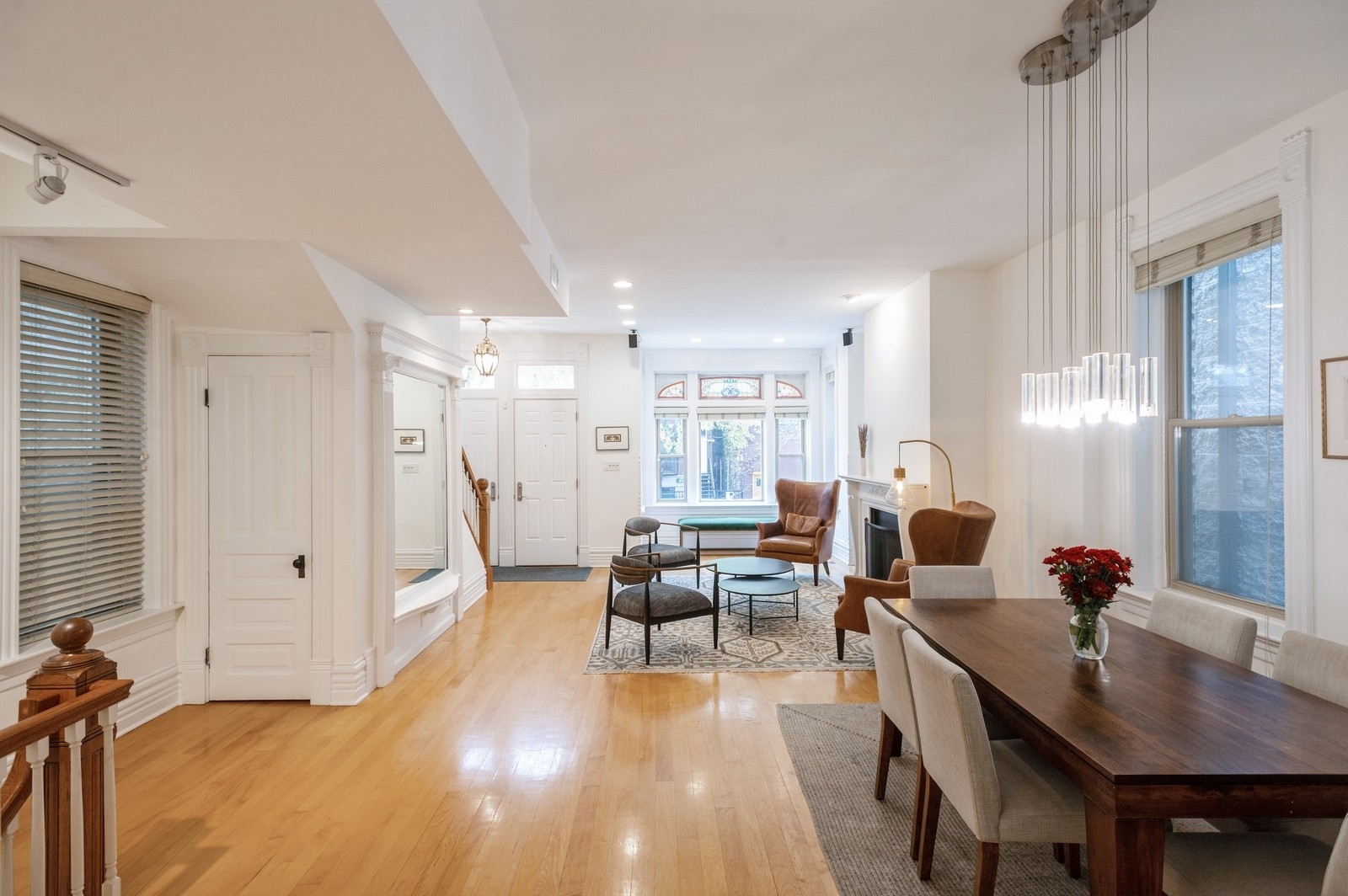 1643 W Julian Street