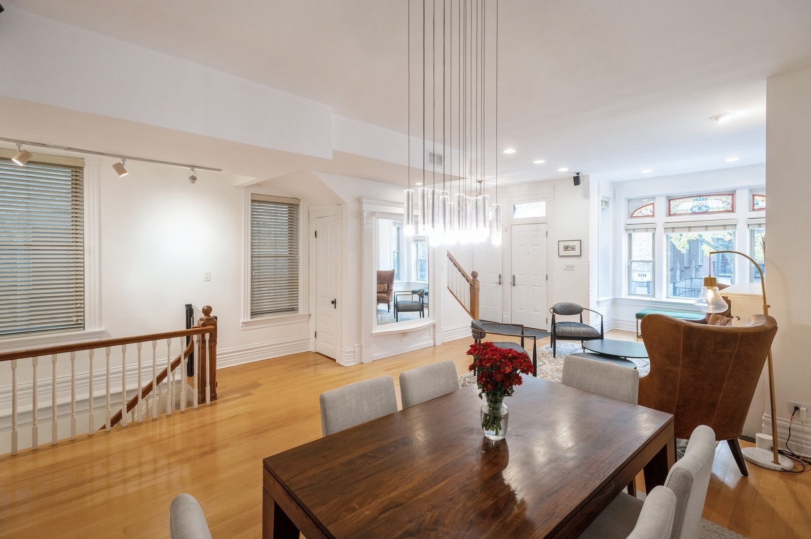 1643 W Julian Street