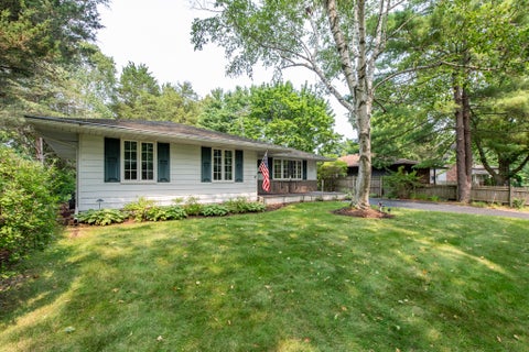 Tiny photo for 9816 W Oak Forest Drive, Beach Park, IL 60099 (MLS # 12728116)