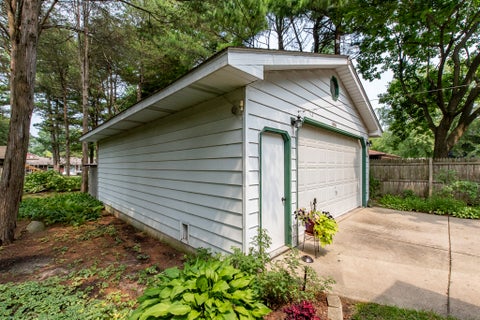Tiny photo for 9816 W Oak Forest Drive, Beach Park, IL 60099 (MLS # 12728116)