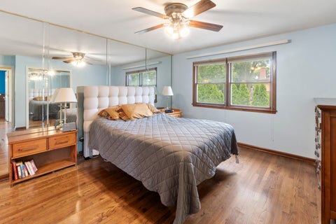Tiny photo for 1621 Longmeadow Drive, Glenview, IL 60026 (MLS # 12736480)