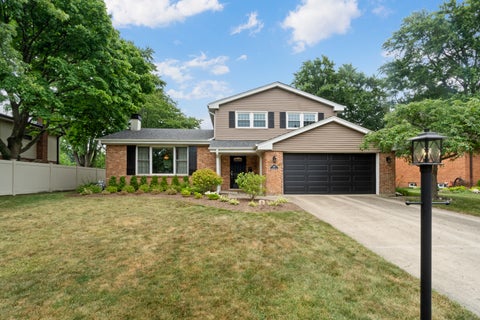 Tiny photo for 1621 Longmeadow Drive, Glenview, IL 60026 (MLS # 12736480)