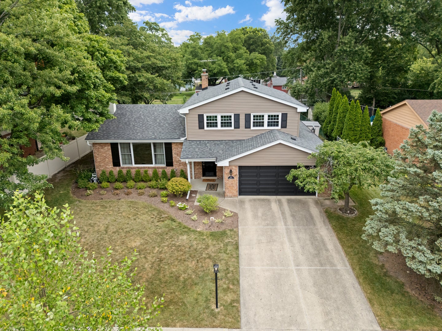 1621 Longmeadow Drive