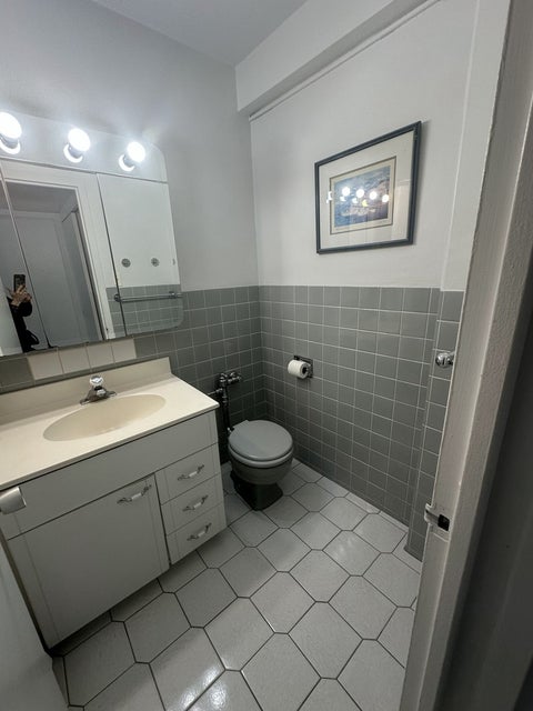 Tiny photo for 1150 N Lake Shore Drive #8B, Chicago, IL 60611 (MLS # 12769429)