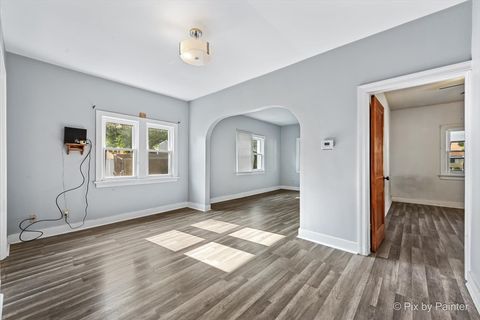 Tiny photo for 633 Slade Avenue, Elgin, IL 60120 (MLS # 12421252)
