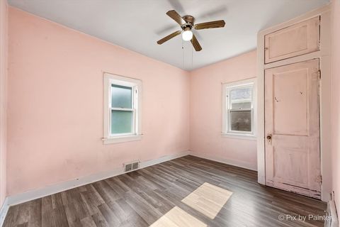 Tiny photo for 633 Slade Avenue, Elgin, IL 60120 (MLS # 12421252)