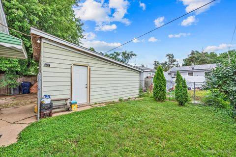 Tiny photo for 633 Slade Avenue, Elgin, IL 60120 (MLS # 12421252)