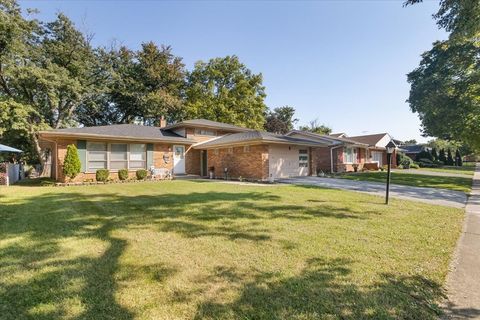 Tiny photo for 1246 Thomas Street, Homewood, IL 60430 (MLS # 12489394)