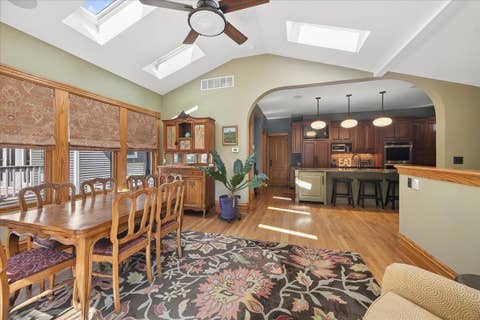 Tiny photo for 227 S Euclid Avenue, Oak Park, IL 60302 (MLS # 12085838)