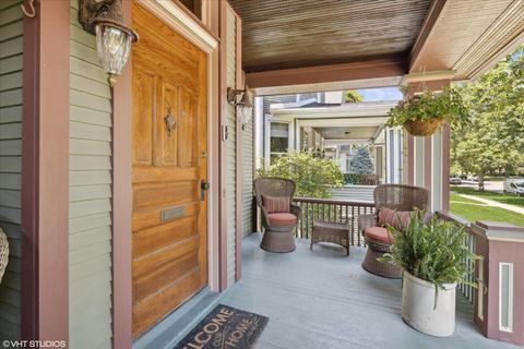 Tiny photo for 227 S Euclid Avenue, Oak Park, IL 60302 (MLS # 12085838)