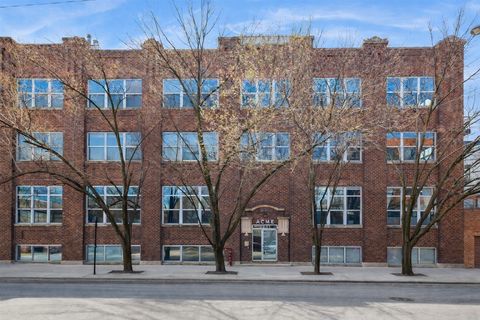 2201 W Wabansia Avenue 5 Chicago IL 60647