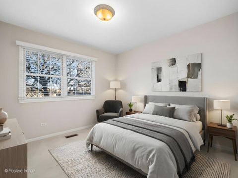 Tiny photo for 12 N Kensington Avenue, La Grange, IL 60525 (MLS # 12565664)