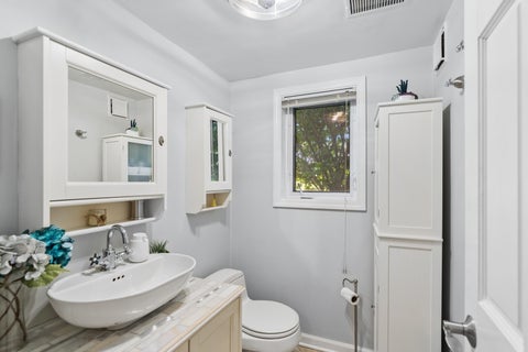 Tiny photo for 801 E Greenwood Drive, Mount Prospect, IL 60056 (MLS # 12791198)
