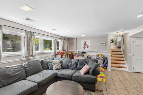 Tiny photo for 801 E Greenwood Drive, Mount Prospect, IL 60056 (MLS # 12791198)