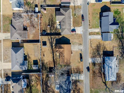 Tiny photo for 20 BEL AIR Drive, Centralia, IL 62801 (MLS # EB460806)