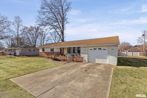 Tiny photo for 20 BEL AIR Drive, Centralia, IL 62801 (MLS # EB460806)