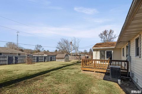 Tiny photo for 20 BEL AIR Drive, Centralia, IL 62801 (MLS # EB460806)