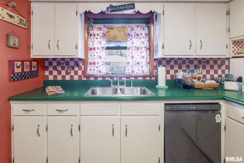 Tiny photo for 20 BEL AIR Drive, Centralia, IL 62801 (MLS # EB460806)