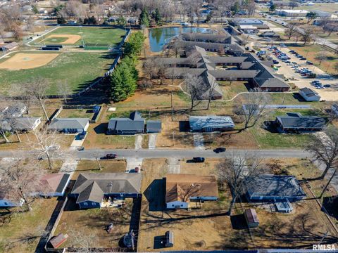 Tiny photo for 20 BEL AIR Drive, Centralia, IL 62801 (MLS # EB460806)