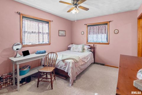 Tiny photo for 20 BEL AIR Drive, Centralia, IL 62801 (MLS # EB460806)