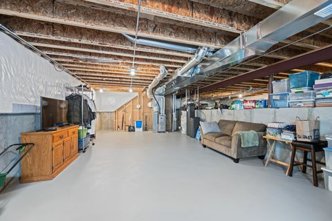 Tiny photo for 460 Mahogany Drive, Algonquin, IL 60102 (MLS # 12506830)