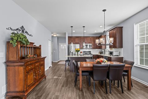 Tiny photo for 460 Mahogany Drive, Algonquin, IL 60102 (MLS # 12506830)