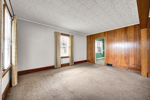 Tiny photo for 2319 5th Street, Peru, IL 61354 (MLS # 12610837)